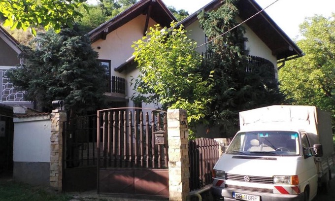 Sibiel Ski Chalet | Homerez - Chalet in Sibiel, mountain and lake views