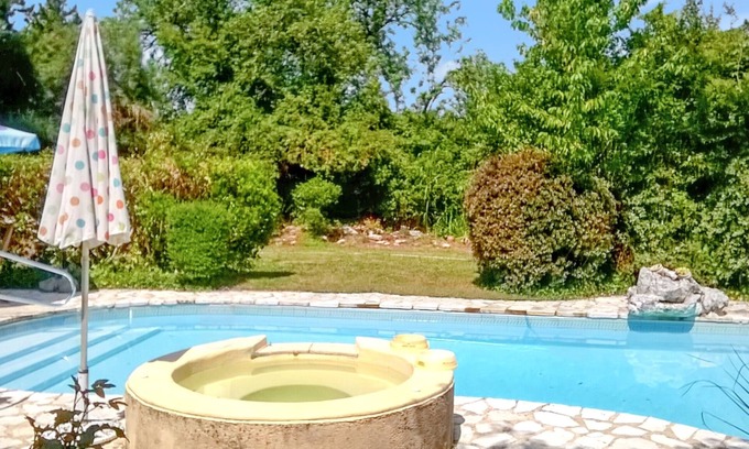 Tremolat House | Homerez - Charming House in Trémolat with Private Pool