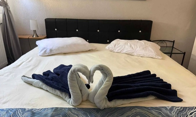 Bevaix Apartment | Homerez - Comfortable studio in Bevaix with mountain view - 30 m² + Spa