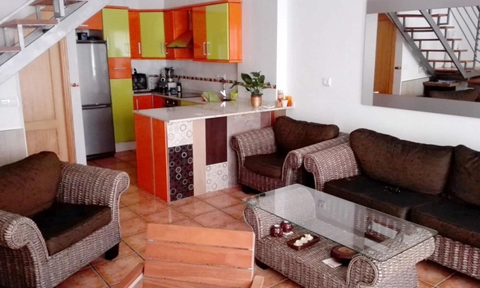 El Perello House | Homerez - House 1 km away from the beach for 7 ppl. with shared pool and garden