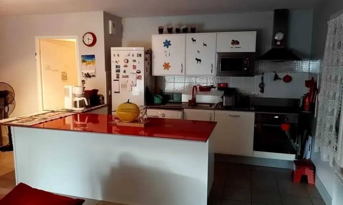 Saint-Jean-Pied-de-Port Apartment | Homerez - Apartment in Saint-Jean-Pied-de-Port