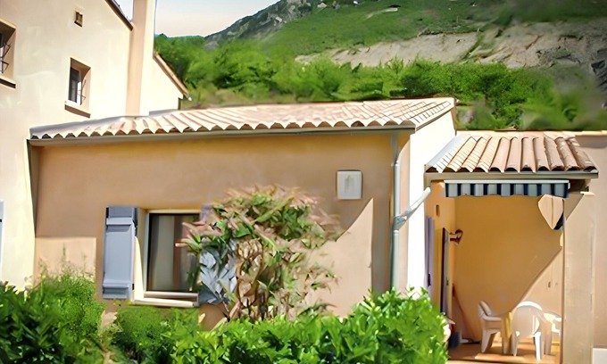 La Roche-sur-le-Buis House | Homerez - House in La Roche-sur-le-Buis