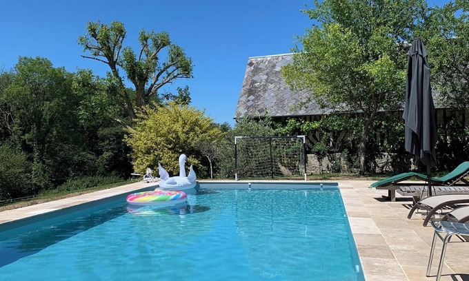 Gonneville-sur-Mer Villa | Homerez - Luxurious Villa in Gonneville-sur-Mer