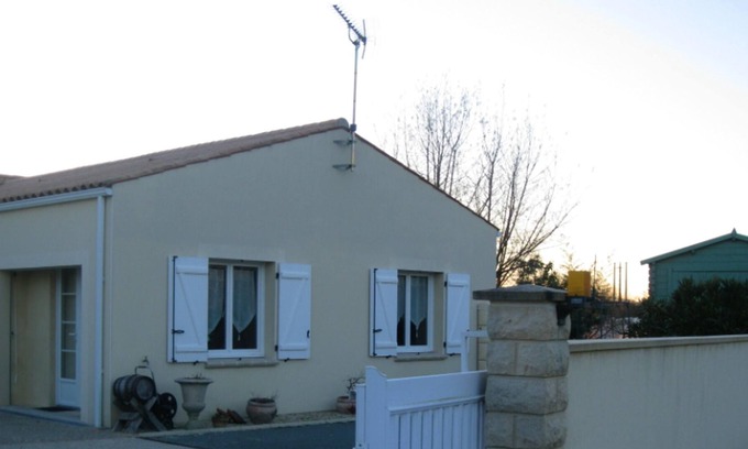 Tonnay-Charente Apartment | Homerez - Nice studio for 2 ppl. with garden and terrace at Tonnay-Charente