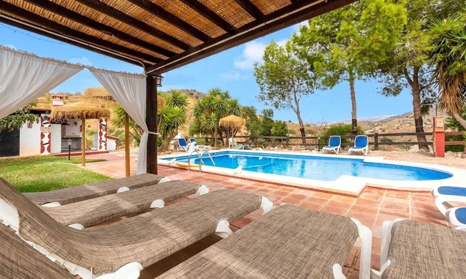 Almogia Villa | Homerez - Panoramic View Villa Almogía + Private Pool
