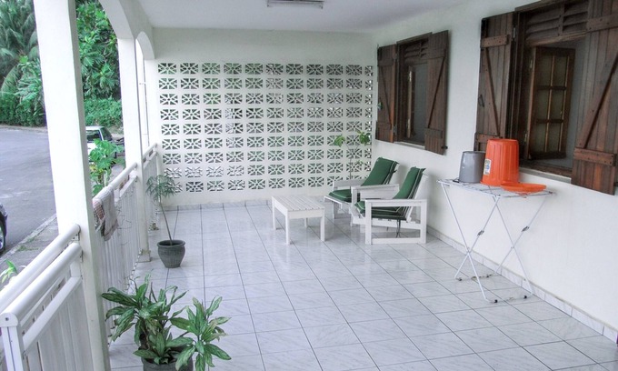 Petit-Bourg House | Homerez - Seaside house in Petit-Bourg.