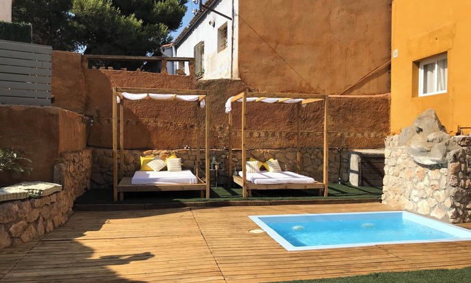 Can Trabal House | Homerez - Spacious House in Can Trabal, private pool