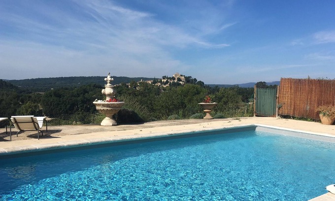 Ansouis House | Homerez - Superb house for 3 pers. with shared pool and garden in Ansouis