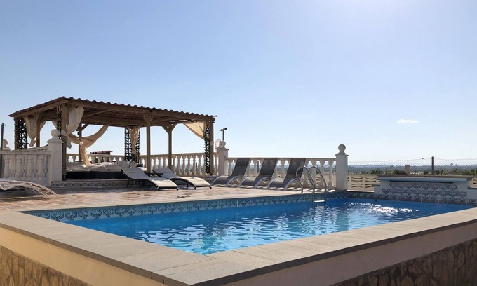 Olocau Villa | Homerez - Villa for 8 ppl. with swimming-pool, garden and terrace at Olocau