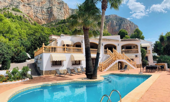 Ermita Villa | Homerez - Villa in Jávea - View and Pool