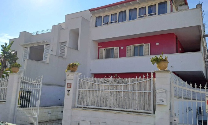 Il Monte Apartment | Homerez - Villa with Sea View in Gallipoli - 18 m²
