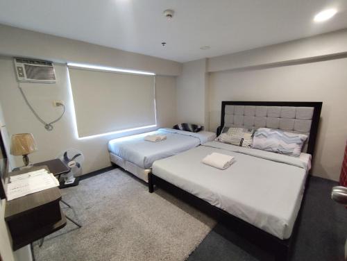 Valencia Apartment | Homes by Gilmore Tower Suites