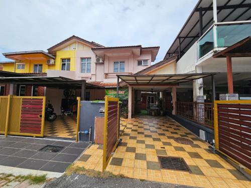 Sungai Buloh House | Homestay LaNik Saujana Utama 2