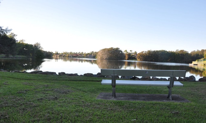 Robina Bed & Breakfast | Homestay near by Bond University/Palmer golf course