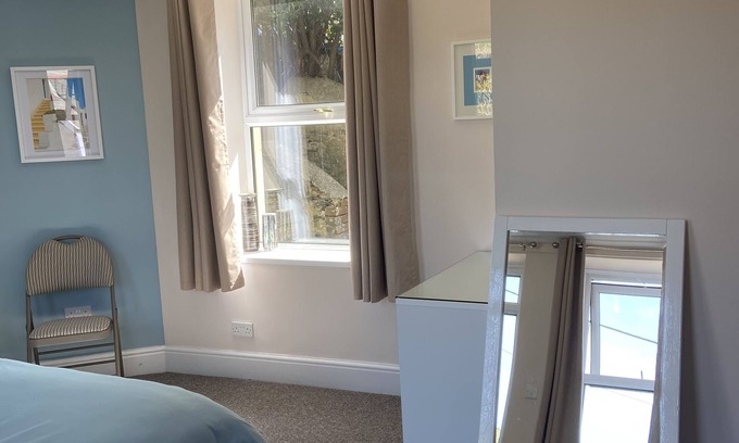 Combe Martin House | Homewood Airbnb, Combe Martin, Devon - 300m to the Beach!