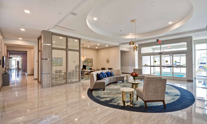 Conroe Hotel | Homewood Suites by Hilton Conroe