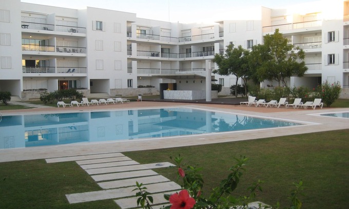 Telheiro Apartment | Homey Luxury Apartment | Direct access to pool | Close to beach & town