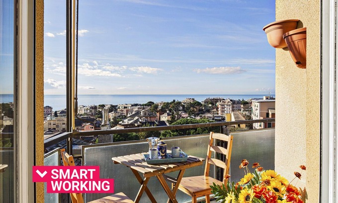 Quinto al Mare Apartment | Homey Seaview Apartment by Wonderful Italy