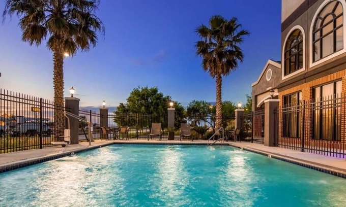Hondo Hotel | Hondo Inn