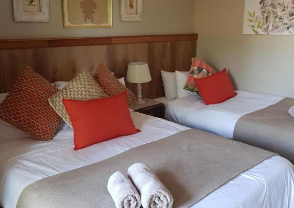 Hammanskraal Cabin | Honey Lodge