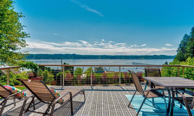 Belfair House | Hood Canal Vacation Cottage