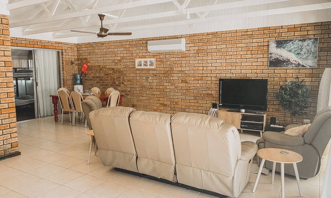 Lancelin House | Hook Wine and Sinker