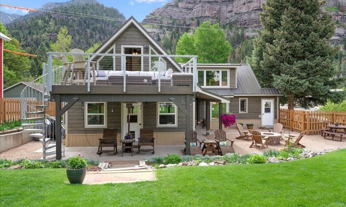 Ouray House | Hooray for Ouray! Hot tub and 2 blocks to Main Street!