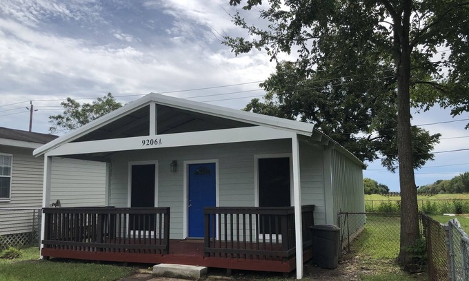 La Porte House | Hoots Spring Gully - Long Term - pet friendly