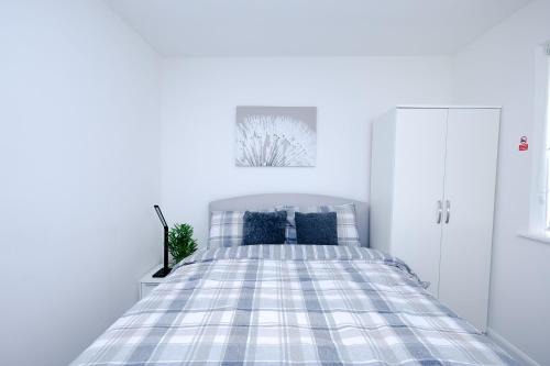 Middleton House | Hope Deluxe King Bedroom Manchester