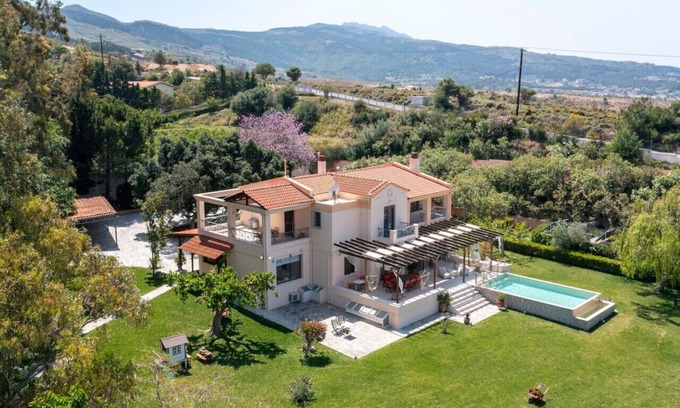 Kos Villa | Horizon Villa-Private Pool-7 Bedroom-Gym-Sea View