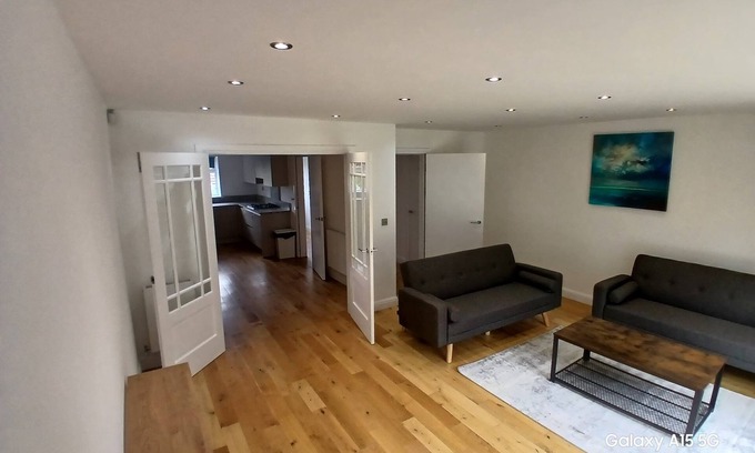 Squirrel's Heath House | Hornchurch House - Romford