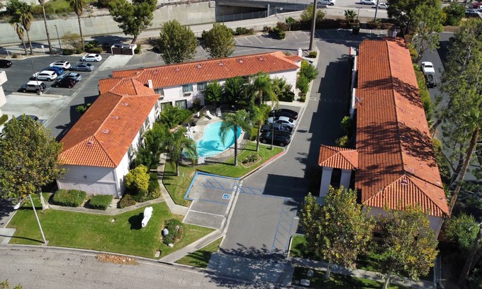 San Bernardino Hotel | Hospitality Inn San Bernardino/Redlands