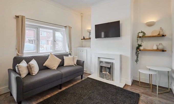 Lowton House | Host & Stay | Church Street