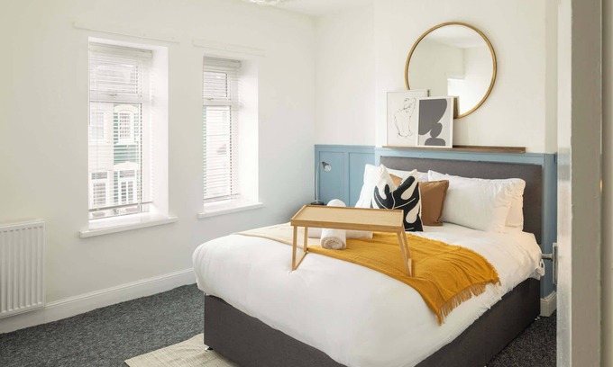Riverside House | Host & Stay | Craddock Street
