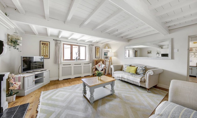 Leek House | Host & Stay | Lakeview Cottage - Upper Hulme