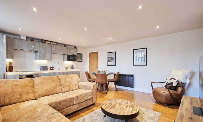 West Cliff Apartment | Host & Stay | Number One Carlill