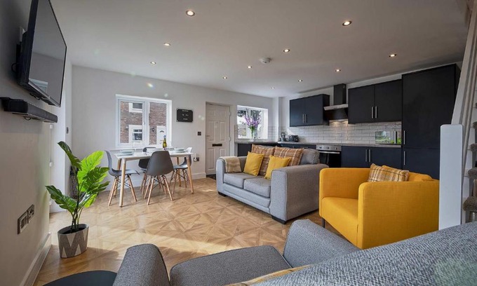 Beadnell House | Host & Stay - The Bach