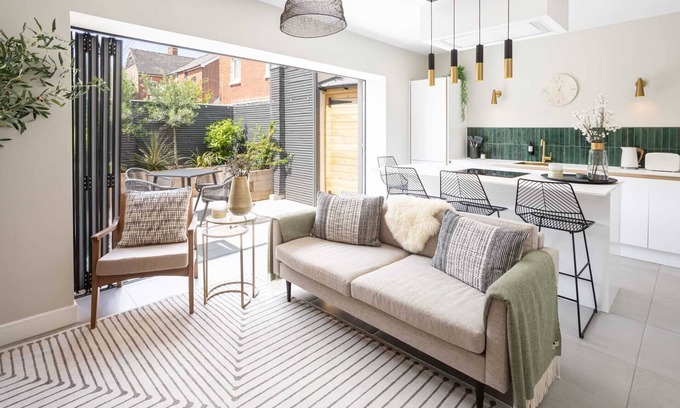 Hereford House | Host & Stay | The School House