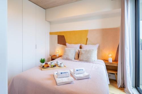 Leca da Palmeira Apartment | Host Wise - Seaside Bright Flat w Balcony