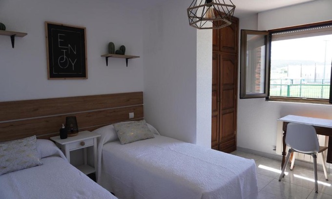 Galizano House | Hostal La Biela 43