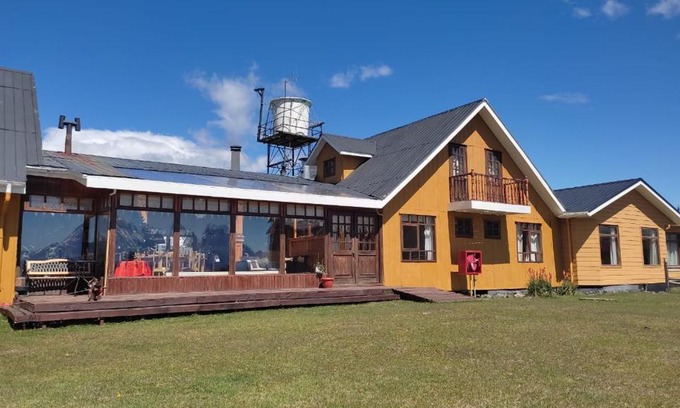 Torres Del Paine Hotel | Hosteria Lago del Toro