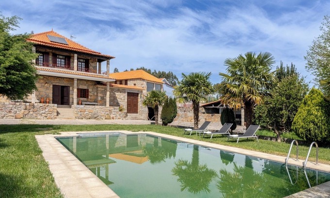 Gondalaes House | HostWise - Country Villa w/Pool, Court and Views