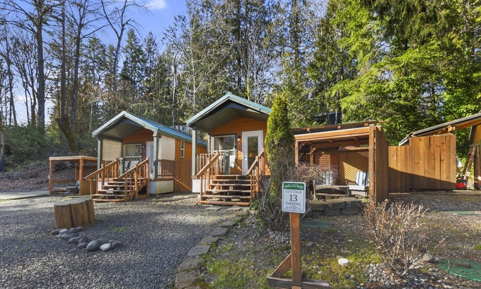 Union Cabin | Hot Tub Cabin #12