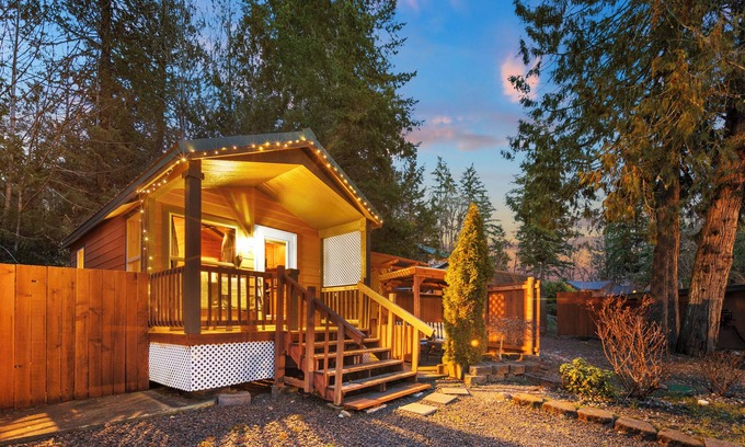 Union Cabin | Hot Tub Cabin #13