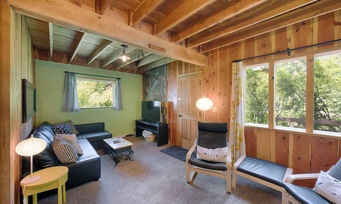 McCall Cabin | Hot Tub | Cabin | Euro Feel near Brundage