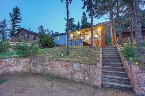 Cascade-Chipita Park House | Hot Tub - Game Room - Wood Fireplace