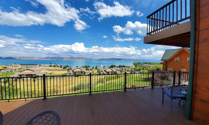 Garden City Cabin | Hot Tub, Gorgeous Lake Views, Huge Decks, Pets ok!