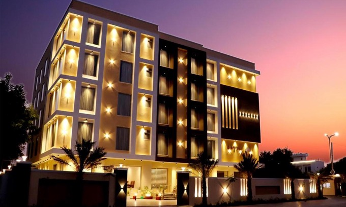Jagatpura Hotel | Hotel Aarna