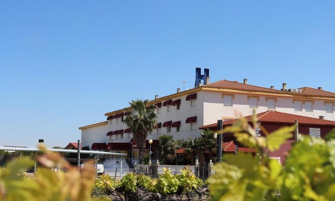 Villafranca de los Barros Hotel | Hotel Acosta Ciudad de la Música