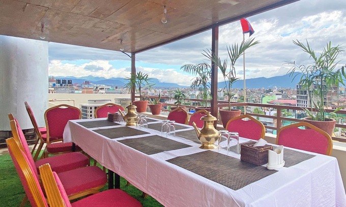 Sinamangal Hotel | Hotel Airport Gurkha